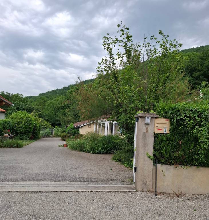 Studio Apartment 'Jardin Fleuri - Proche Foix' with Mountain View, Private Terrace and Wi-Fi — photo 3