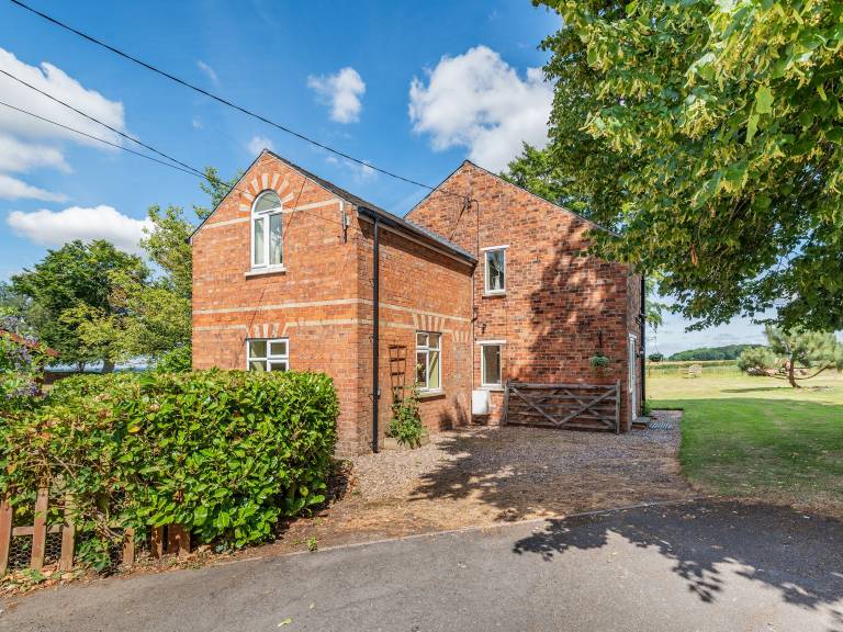 Cottage Edlington with Wispington