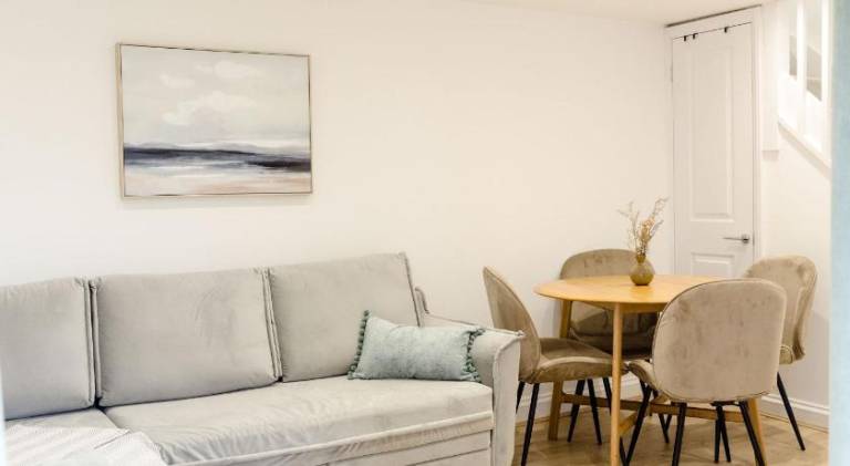Vacation home | Close to the beach | Pets allowed — photo 4