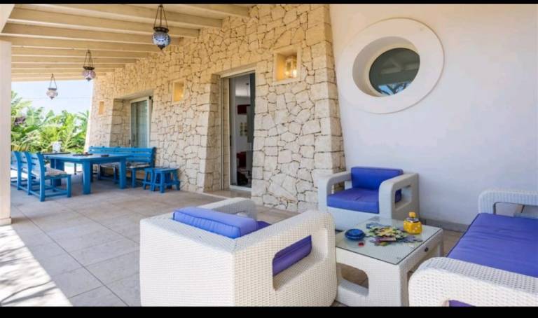 Villa with barbecue, yard & private pool | Garden view — photo 4