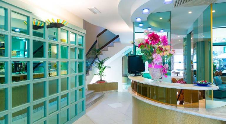 Hotel Ariane - BEACHFRONT, XXL Breakfast & Sea View — photo 5