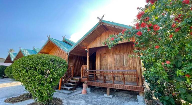 จันทวี รีสอร์ท in Prachuap Khiri Khan