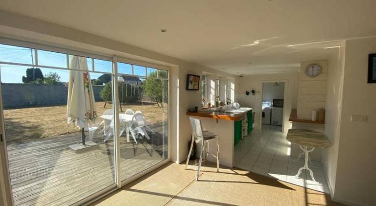 Big vacation home with garden | Beach nearby | Pets are welcome — photo 3