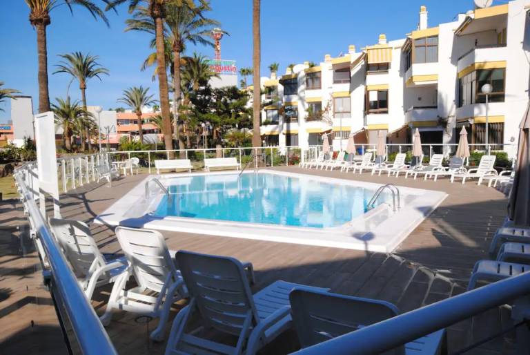 Vacation Apartment 'Apartamento Con Vistas Al Mar' with Sea View, Wi-Fi and Air Conditioning — photo 3