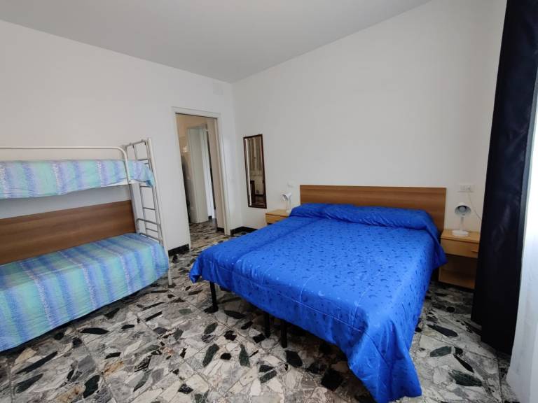 Rental apartment with 2 rooms for 6 persons — photo 3
