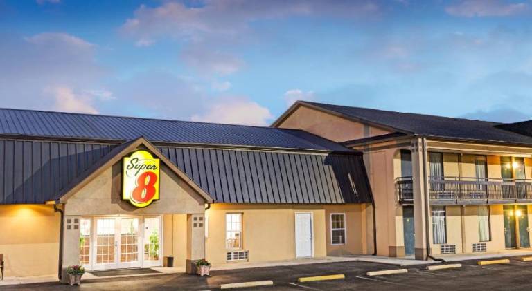 Super Inn & Suites Carrollton in Carrollton, GA