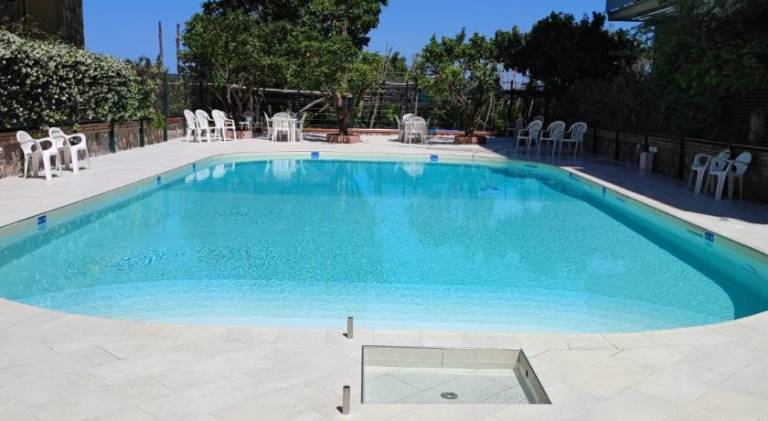 Apartment with pool | Pets allowed — photo 4