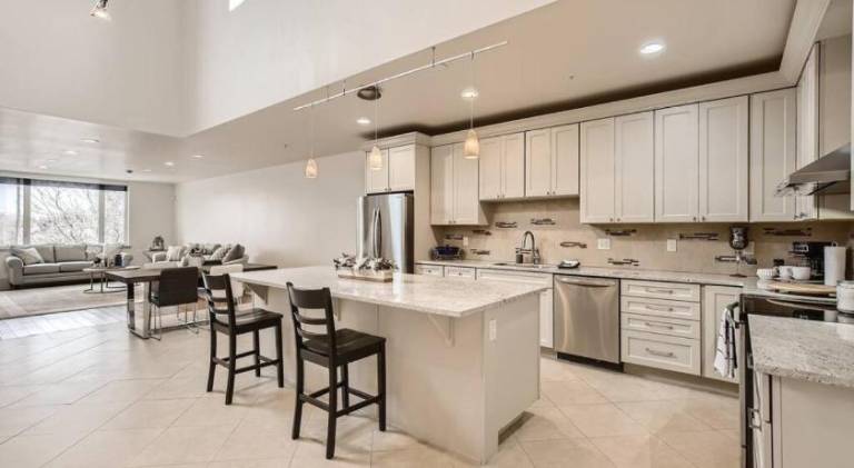 Luxury Loft With Skyline Viwes In RiNo — photo 2