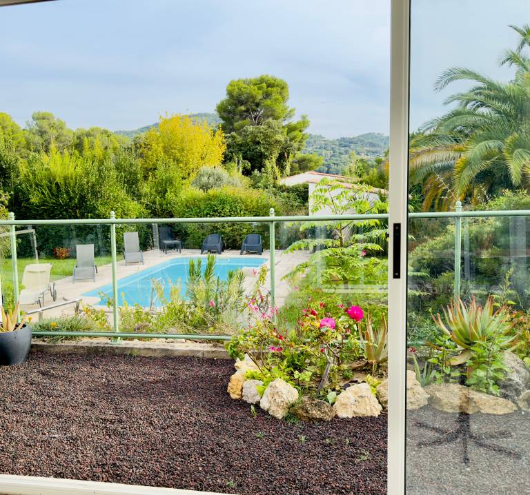 Villa 'Claud' House' with Mountain View, Wi-Fi, and Air Conditioning in La Cadiere-d'Azur