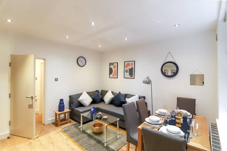 Holiday apartment with 2 rooms for 5 persons — photo 2