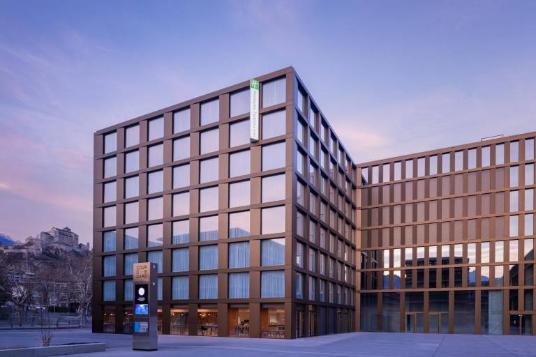 Holiday Inn Express And Suites Sion By IHG in Vex
