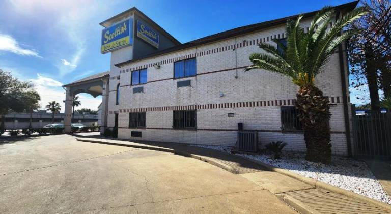 Scottish Inn & Suites Sam Houston Parkway