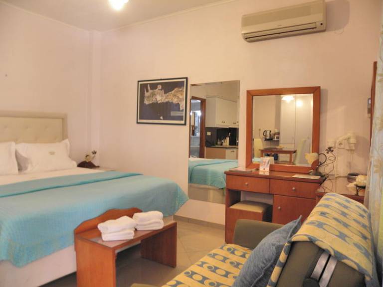 Irida Resort Suites — photo 4