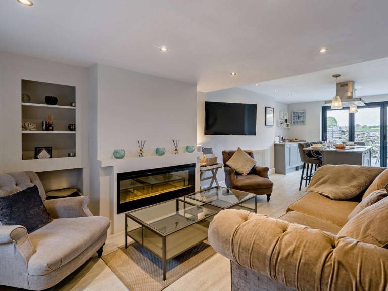 Cottage with garden & BBQ in Grange-over-Sands