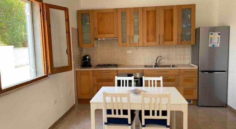 House with 2 rooms for 5 persons — photo 4