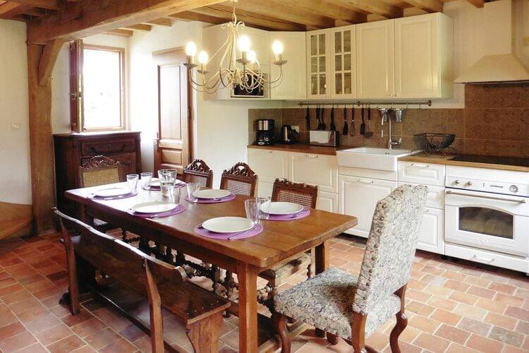 Fully equipped vacation home with garden, BBQ & patio | Pets are welcome — photo 2