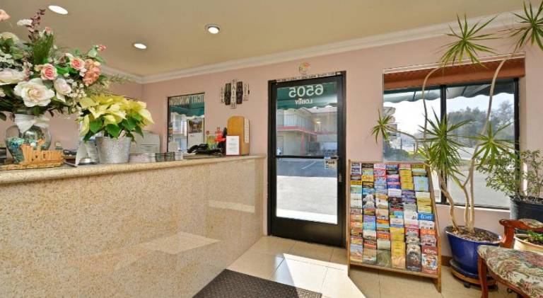 Atascadero Inn — photo 2