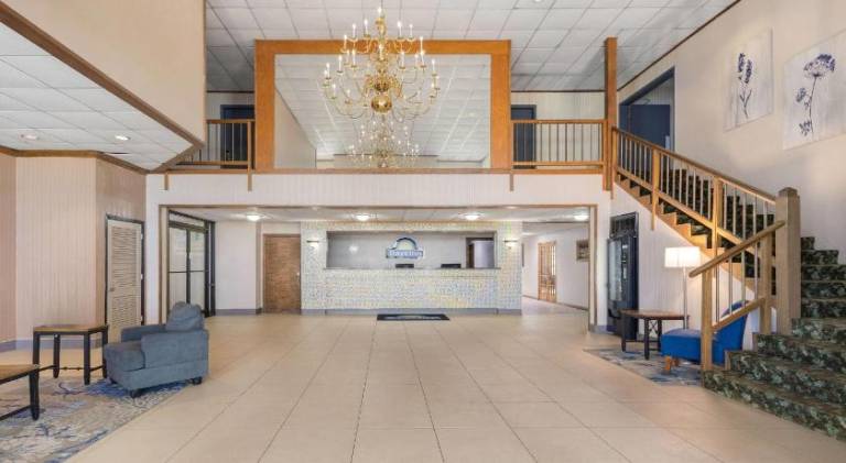Days Inn by Wyndham Madisonville — photo 2