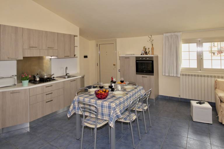 Cottage with pool, patio & grill | Nature view | Pets are welcome — photo 4
