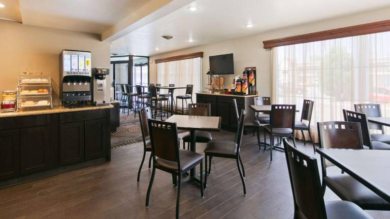SureStay by Best Western Miles City — photo 3