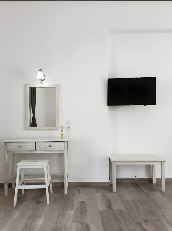 Studio | Mountain view | Close to the beach | Suitable for remote work | Pet-friendly — photo 2