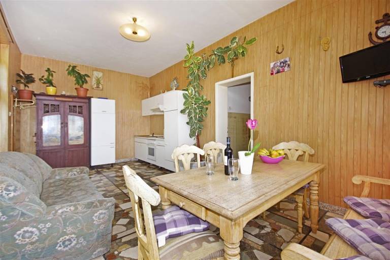 Two bedroom apartment near beach Dugi Rat, Omiš (A-7575-c) — photo 4