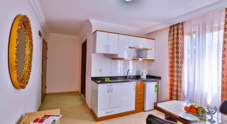 Serviced apartment with terrace | Beach nearby | Pets allowed — photo 3