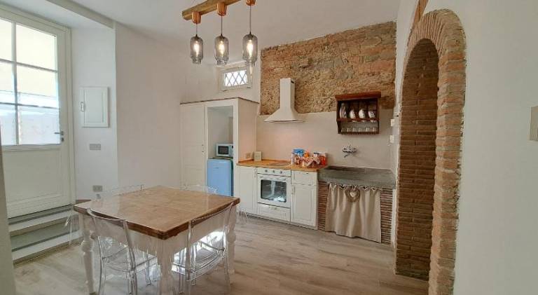 Apartment with 1 room for 4 persons — photo 2