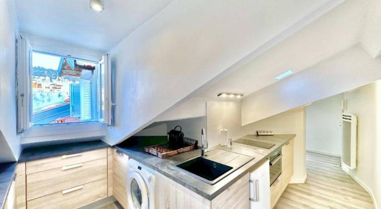 Holiday apartment | Next to Castle Hill | Pets are welcome — photo 2