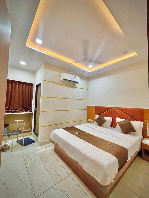 Hotel jaunt safari in Ahmedabad