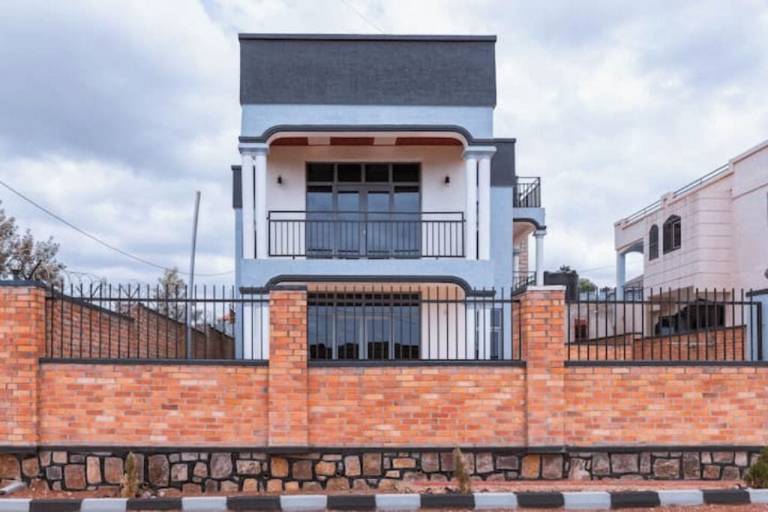 House  Karembure