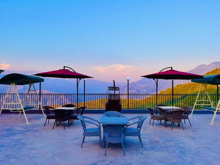 Hotel Pine Rock By Aventra Retreat in Mussoorie