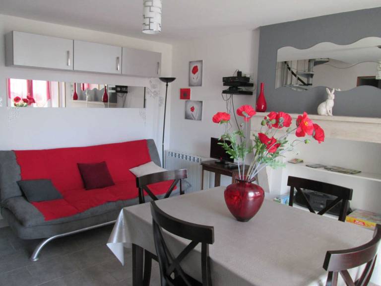 Wonderful gite with yard & patio | Dogs allowed — photo 2
