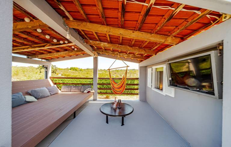 Villa with private pool, yard & BBQ — photo 5