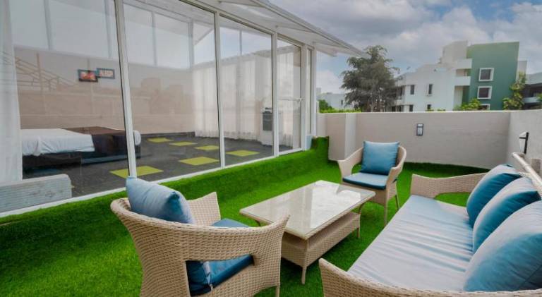 Big villa with jacuzzi, grill & pool | Pets allowed — photo 3