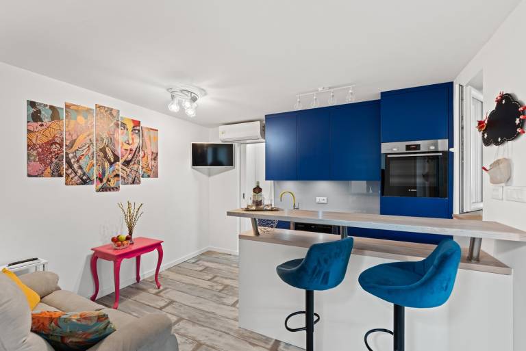 Holiday apartment with patio — photo 3