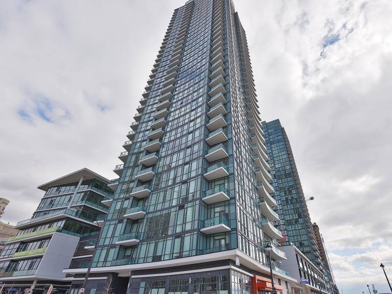 Apartment  Mississauga