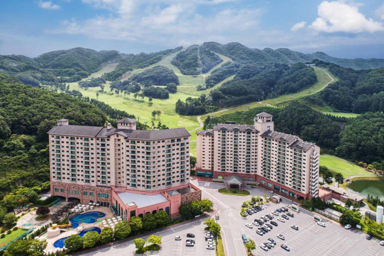 Oakvalley Resort Hills Village