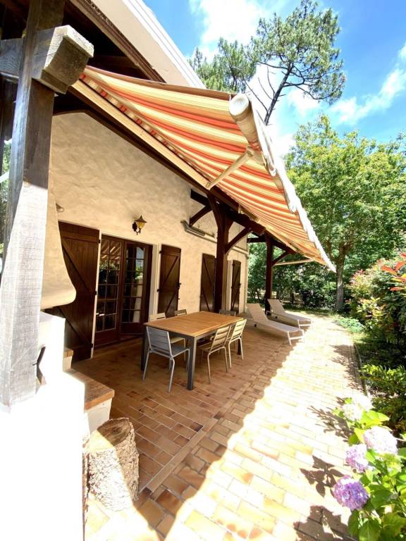 House with grill — photo 3