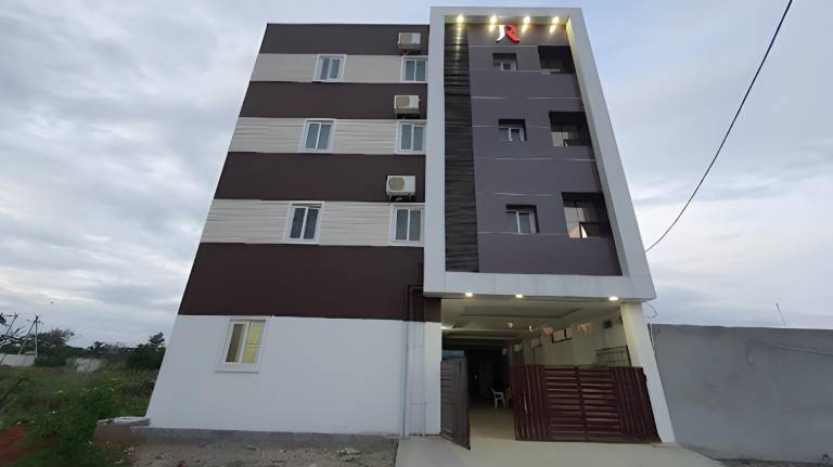 JR Service Apartment