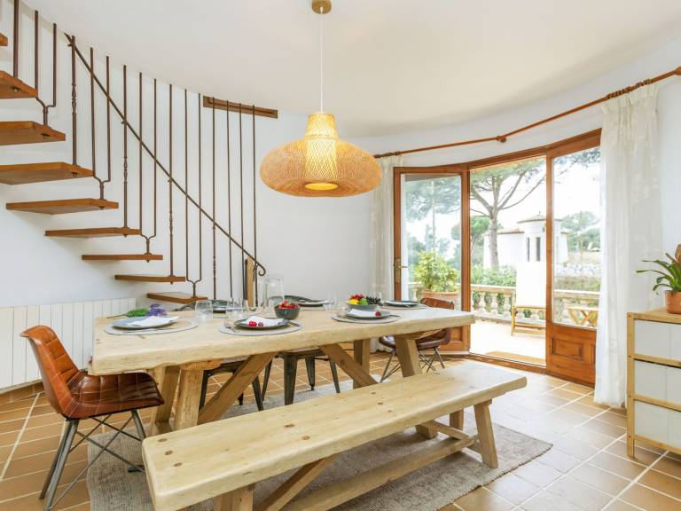 Fully equipped house with private pool, terrace & garden | Pet-friendly — photo 3