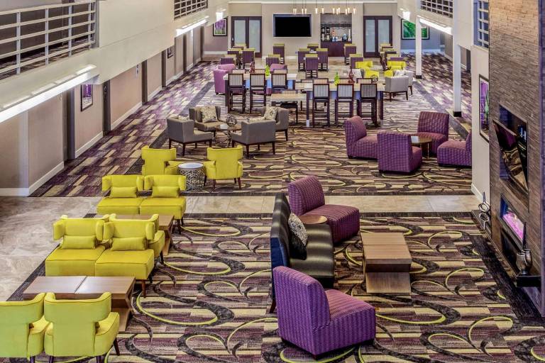 La Quinta Inn & Suites by Wyndham Lubbock West Medical Centr — photo 2