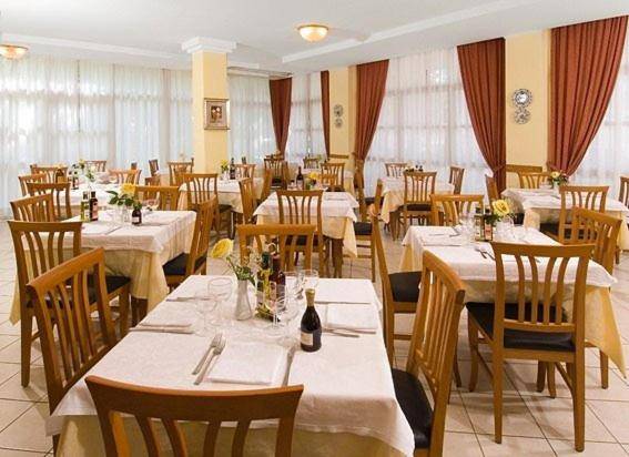 Hotel PARIGI in Cesenatico