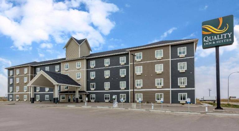 Quality Inn & Suites in Moose Jaw, SK