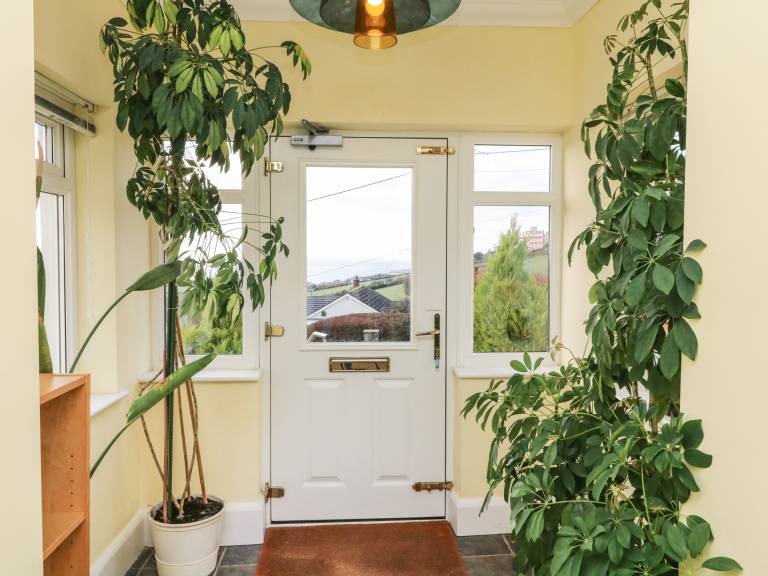 Cottage with garden | Beach view — photo 4