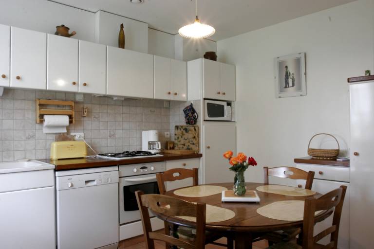 Fully equipped gite with grill, yard & terrace | Pets allowed — photo 5