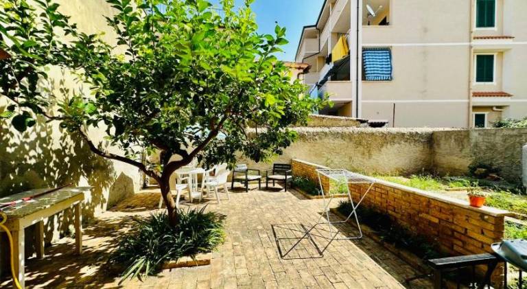 Rental apartment with 3 rooms for 5 persons — photo 4