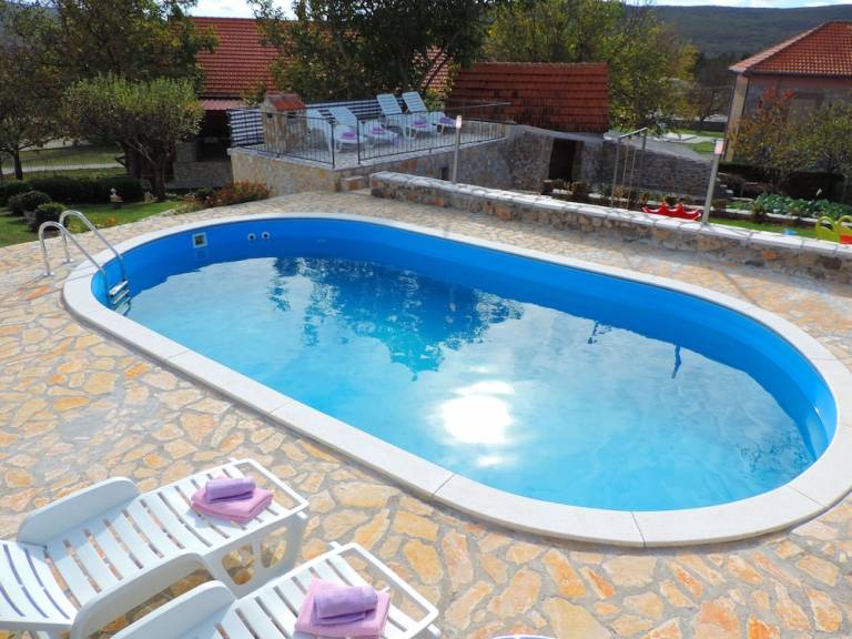 hiša Buško jezero