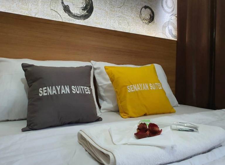 SENAYAN SUITES