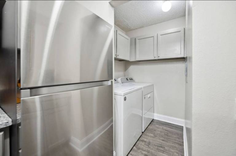 I012–World Cup Stay- 18 min to AT&T - Sleeps 4 - Public Transit — photo 3